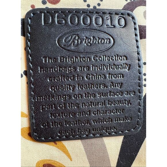 BRIGHTON - Quilted Black Patent Leather Hobo Shoulder Bag. Beautiful Condition! - Picture 13 of 15